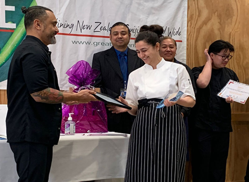 Baklavayı Yorumlayarak Birincilik Ödülü Aldı