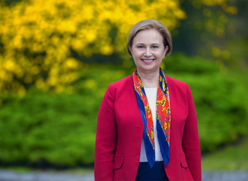 Prof. Dr. Canan Aykut Bingöl: “Kendinizi Çok Yönlü Geliştirmeyi Hedefleyin”