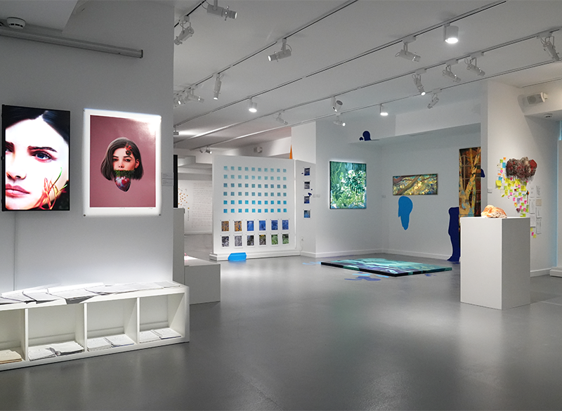 Sanat ve Akademiyi Buluşturan Sergi: ‘DAİMİ YOLCU’