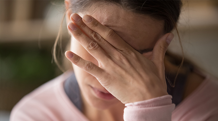 Baş Ağrısını İlaçsız Geçirmenin 13 Yolu