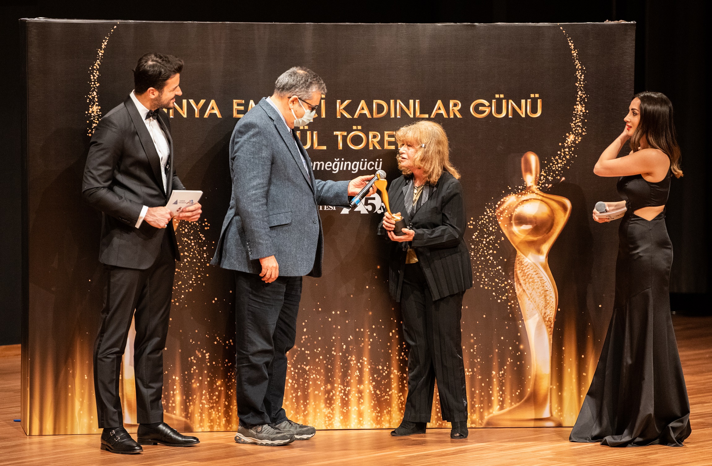 Yeditepe Üniversitesi’nden Dünya Emekçi Kadınlar Günü’nde Anlamlı Ödül Töreni 