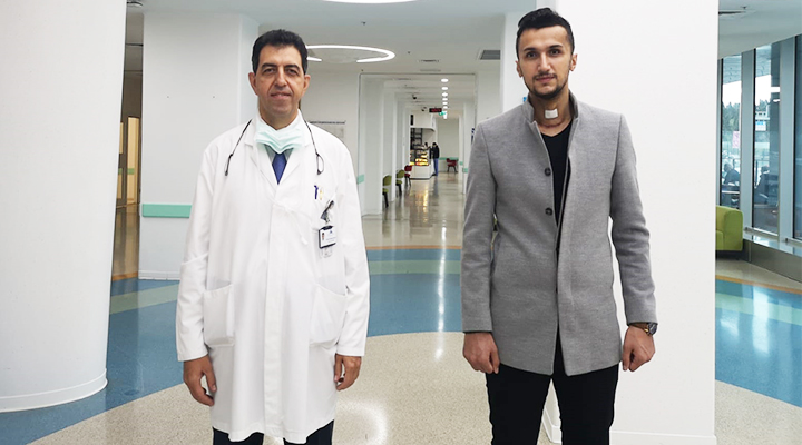 Trakeostomi Nedeniyle Sesini Kaybeden Genç, Aylar Sonra Tekrar Sesine Kavuştu