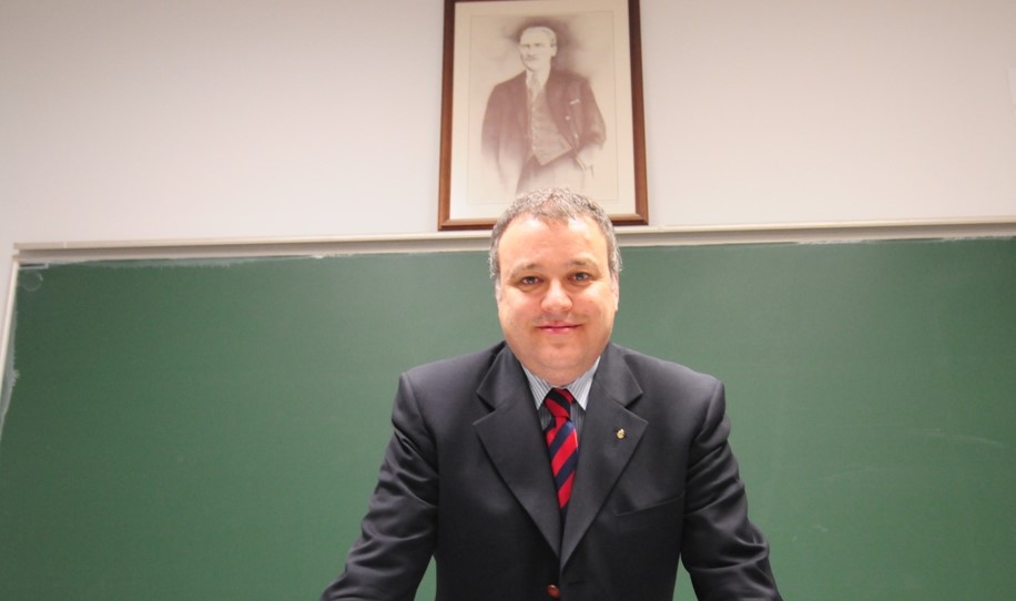 Evdeyken Yabancı Dil Öğrenmenin ve Geliştirmenin Tam Zamanı